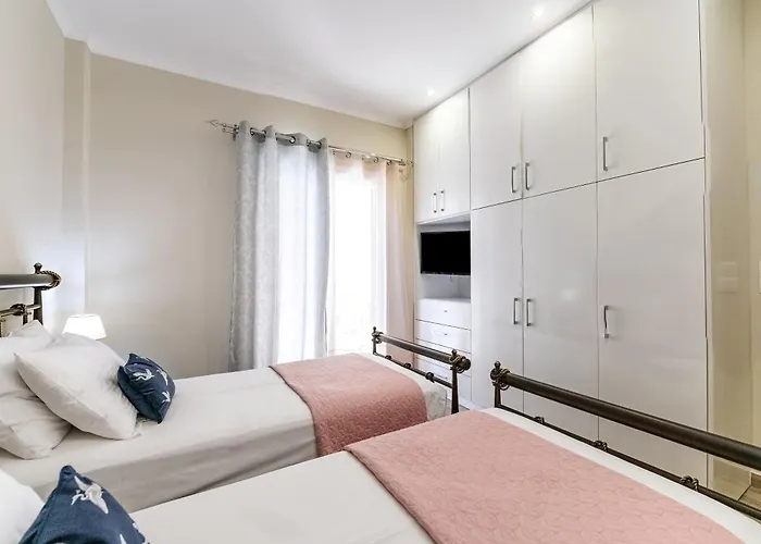 Gusta * Corfu (city)
